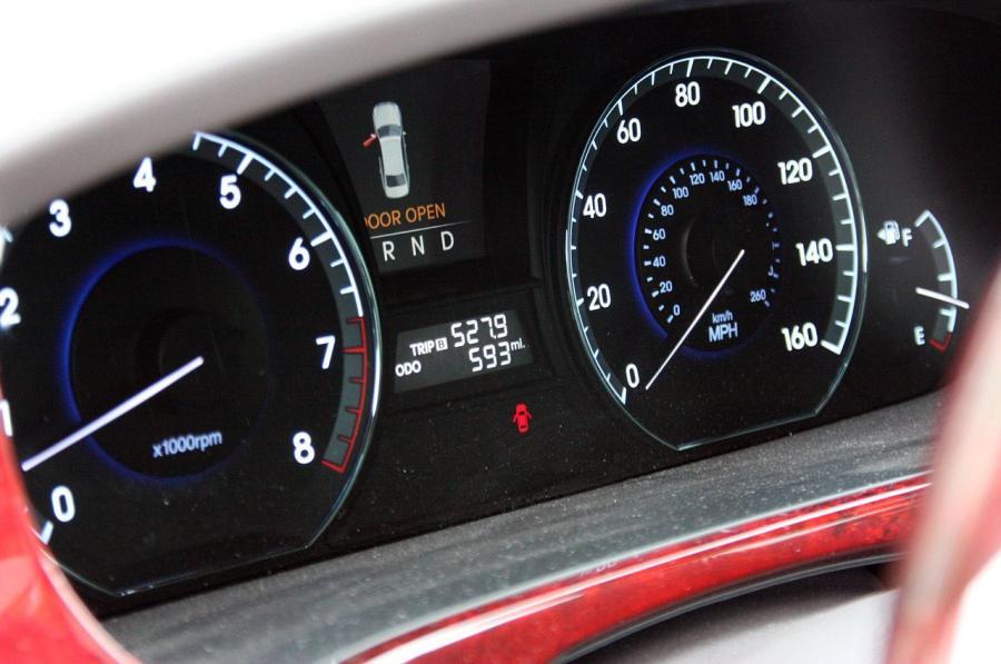  Hyundai Equus Ultimate 2011 года  (фото 34 из 119)